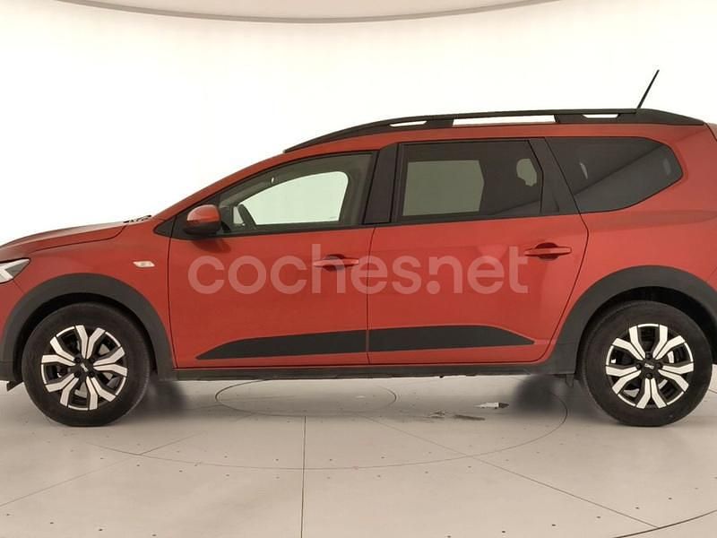 Usado Dacia Jogger Expression 110 CV (80 kW) 2024 Naranja Monovolumen