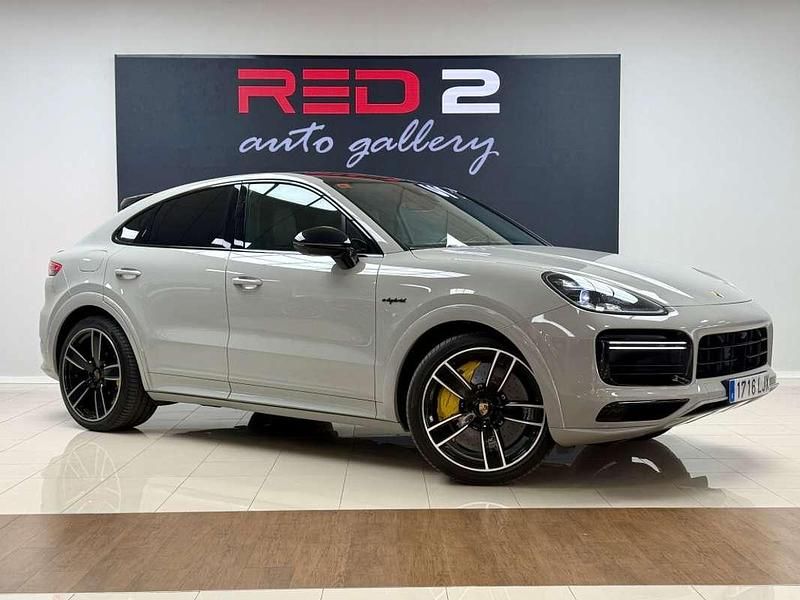 Usado Porsche Cayenne Turbo S 680 CV (500 kW) 2019 Gris SUV