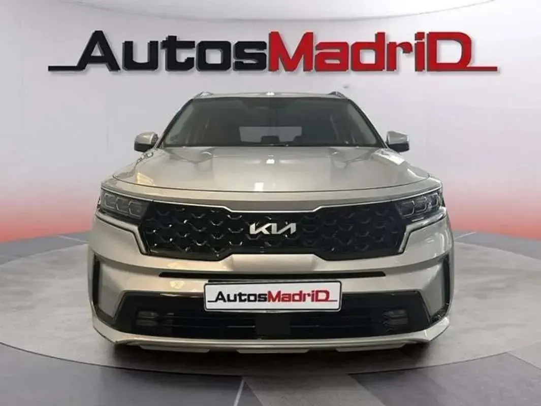 Usado Kia Sorento 265 CV (194 kW) 2023 Plateado SUV