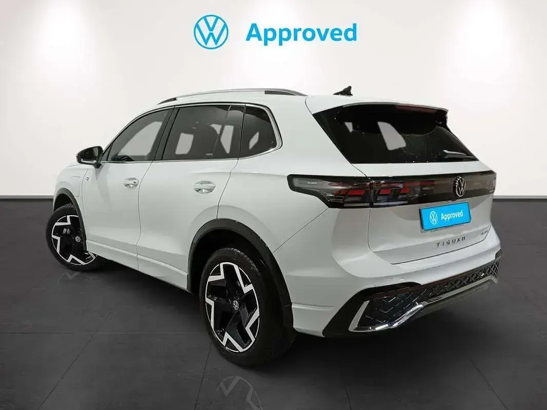 Usado VW Tiguan R-line 204 CV (150 kW) 2025 Blanco SUV