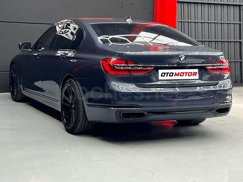 Usado BMW 730 Comfort Edition 265 CV (194 kW) 2018 Gris / plata Berlina