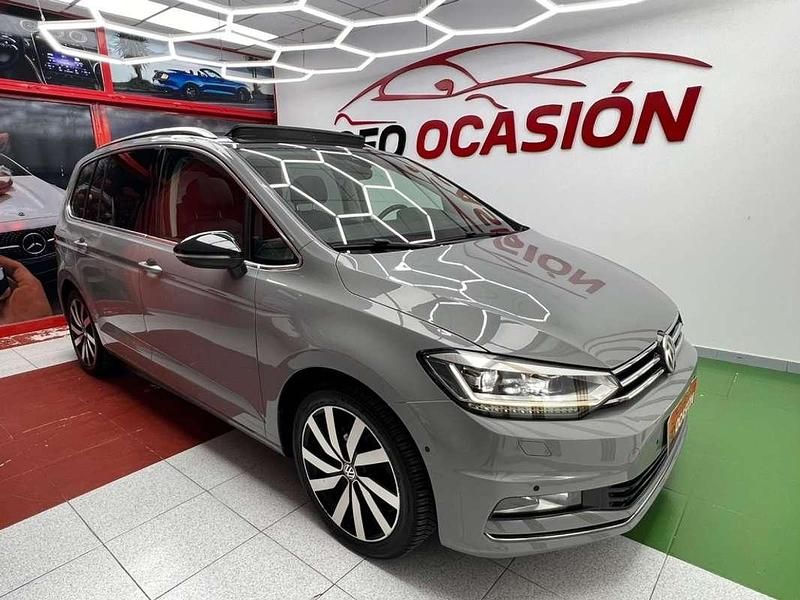 Usado VW Touran Sportline 150 CV (110 kW) 2015 Gris Monovolumen