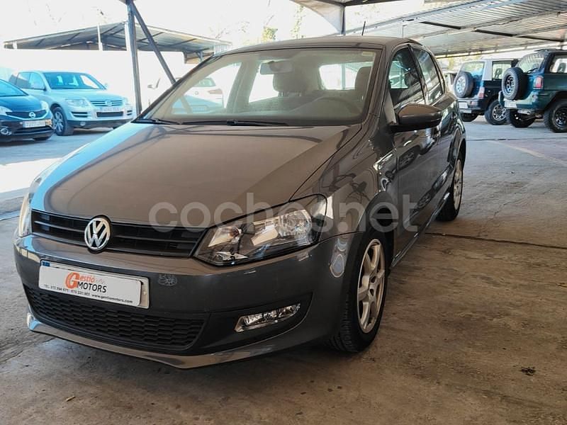 Gris / plata Usado 2012 VW Polo Advance Berlina | 9700 € (Precio justo) - Imagen 1/4