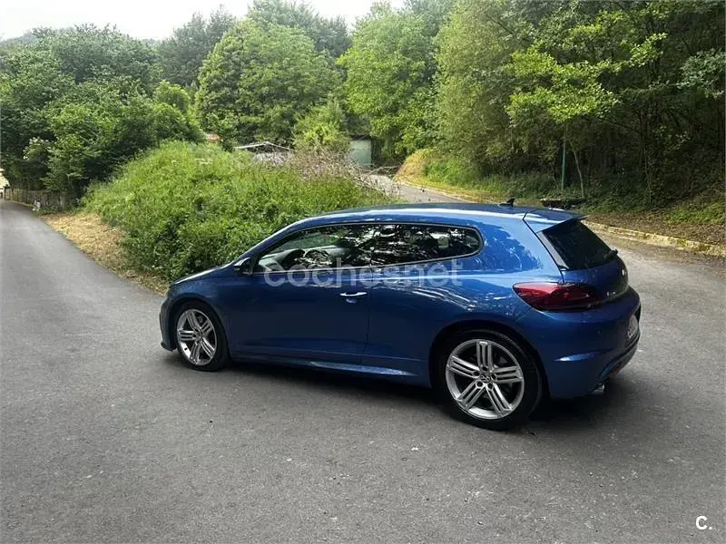 Usado VW Scirocco R 265 CV (194 kW) 2012 Azul Coupe