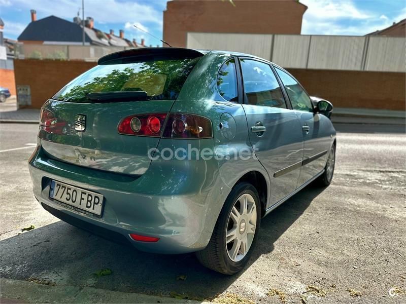Azul Usado 2006 Seat Ibiza Reference Berlina | 3250 € (Precio justo) - Imagen 1/4