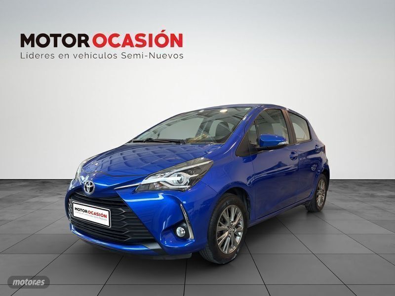 Usado Toyota Yaris Active 100 CV (73 kW) 2017 Azul
