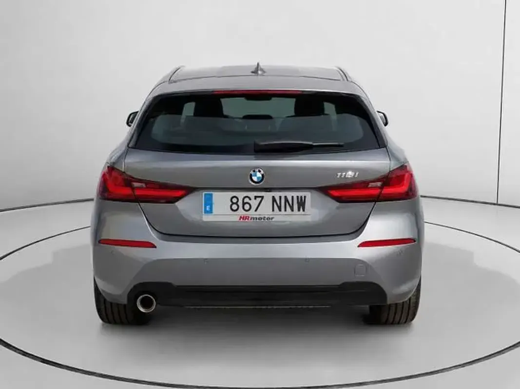 Usado BMW 116 Comfort Edition 116 CV (85 kW) 2022 Gris Utilitario