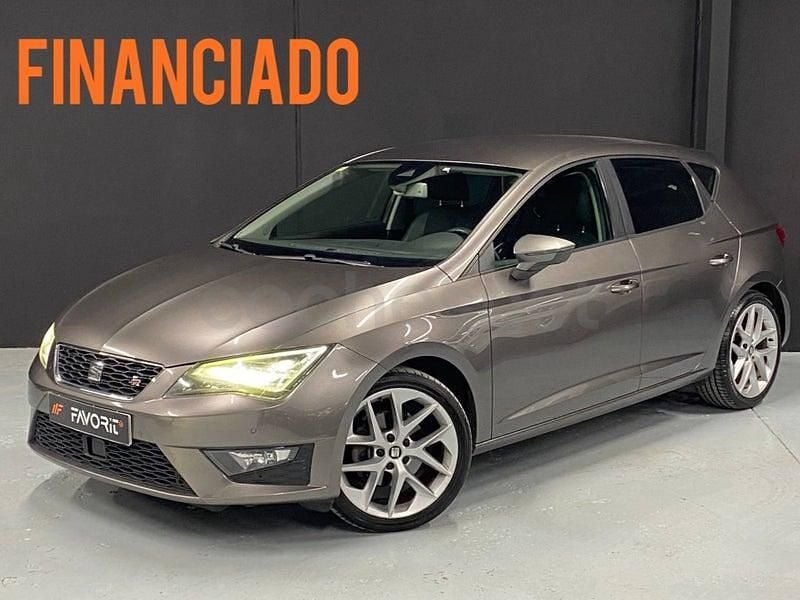 Usado Seat Leon FR 150 CV (110 kW) 2015 Beige Berlina