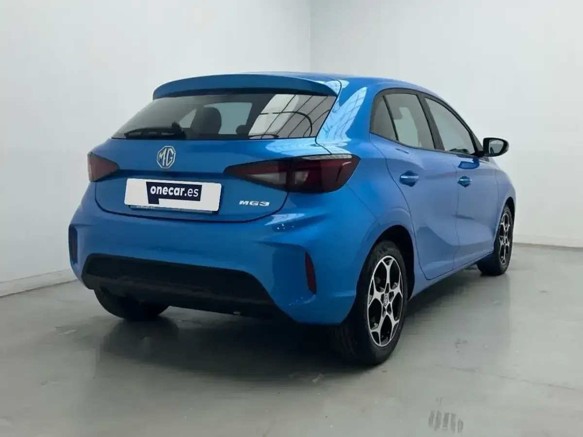 Usado MG MG3 Comfort 116 CV (85 kW) 2025 Azul Utilitario