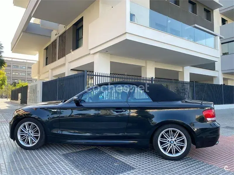 Usado BMW 120 Cabriolet Shadowline 177 CV (130 kW) 2010 Negro Descapotable