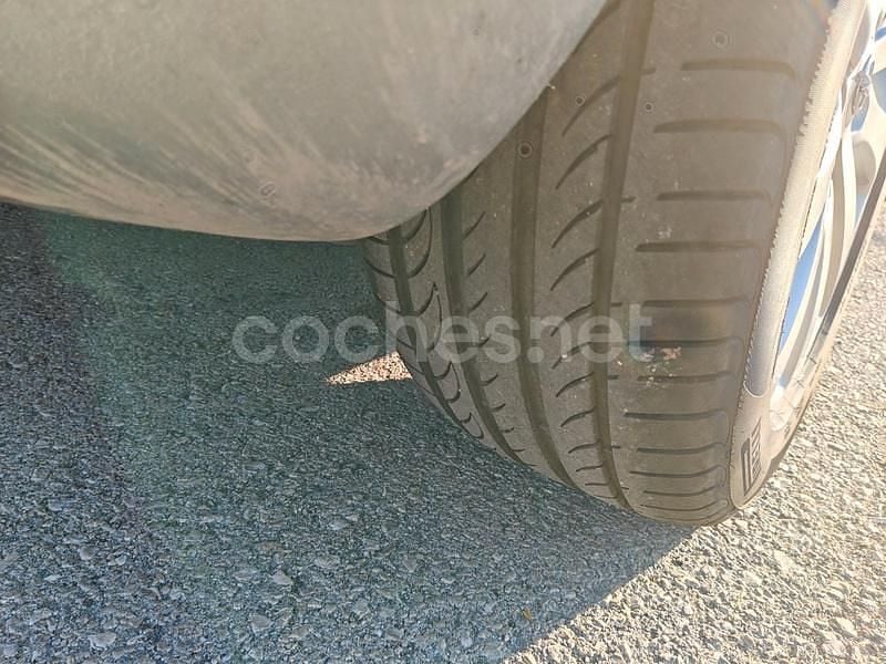 Usado Opel Astra Excellence 165 CV (121 kW) 2012 Gris / plata Berlina