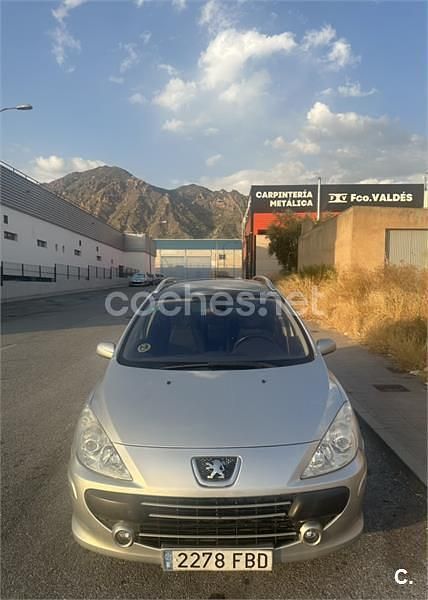 Gris / plata Usado 2006 Peugeot 307 Familiar | 2950 € (Precio justo) - Imagen 1/4