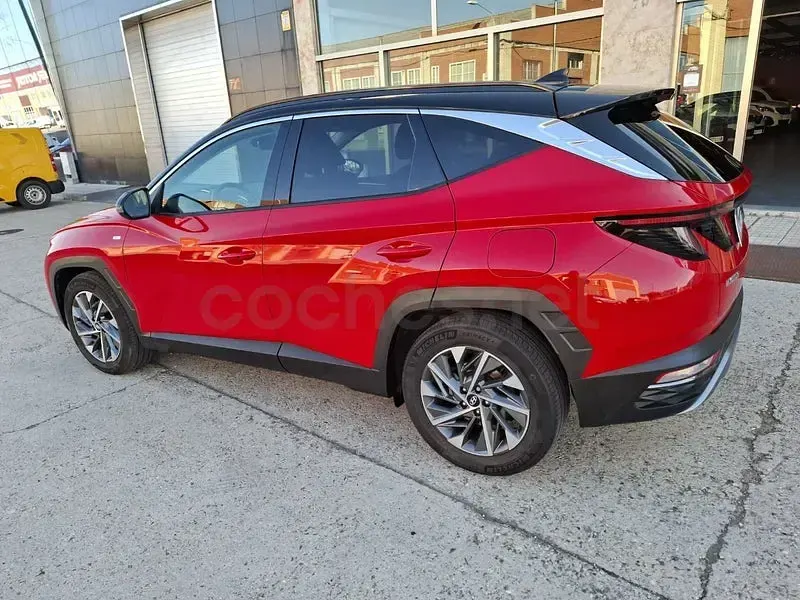 Usado Hyundai Tucson 136 CV (100 kW) 2021 Rojo SUV