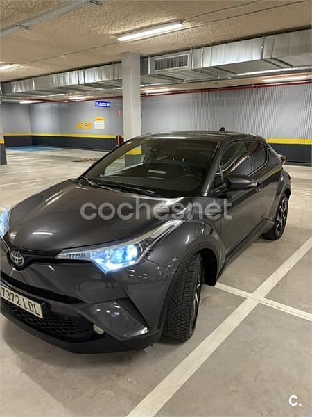 Usado Toyota C-HR Advance 122 CV (89 kW) 2019 Gris / plata SUV