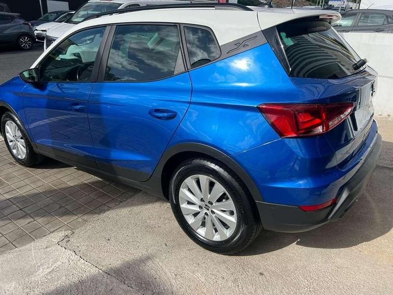 Usado Seat Arona Style 110 CV (80 kW) 2023 Azul SUV