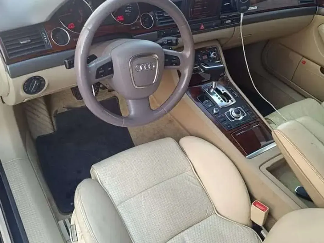 Usado Audi A8 234 CV (172 kW) 2005 Negro Berlina