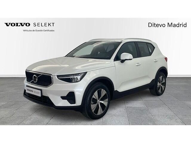Blanco Usado 2025 Volvo XC40 Core SUV | 35.900 € - Imagen 1/4