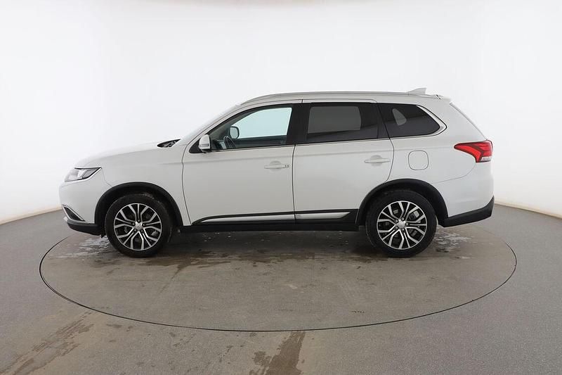 Usado Mitsubishi Outlander Motion 150 CV (110 kW) 2016 Blanco SUV