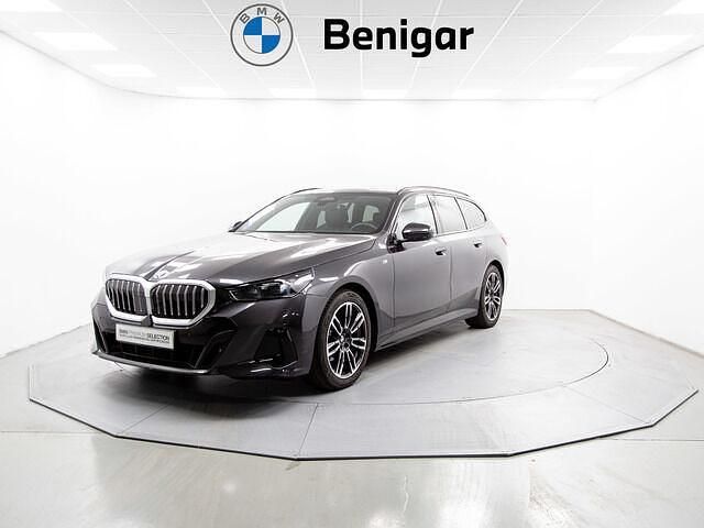 Gris Usado 2025 BMW 520 Comfort Edition Familiar | 60.900 € - Imagen 1/4