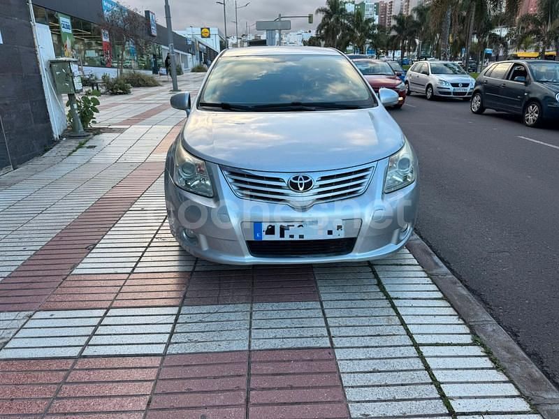 Usado Toyota Avensis Executive 150 CV (110 kW) 2010 Gris / plata Berlina