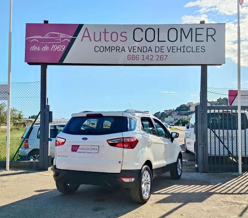 Usado Ford Ecosport Trend 95 CV (69 kW) 2015 Blanco SUV