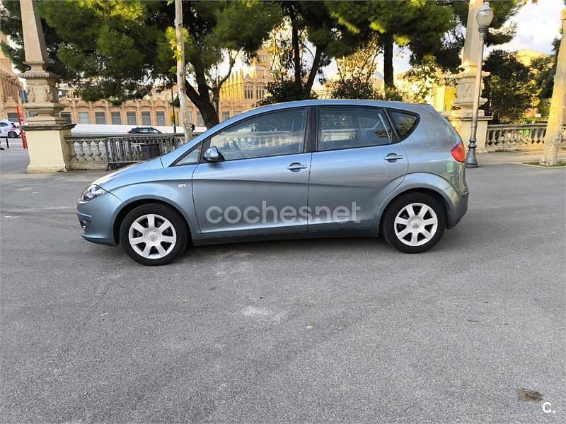 Azul Usado 2005 Seat Altea Reference Monovolumen | 4500 € (Precio justo) - Imagen 1/4
