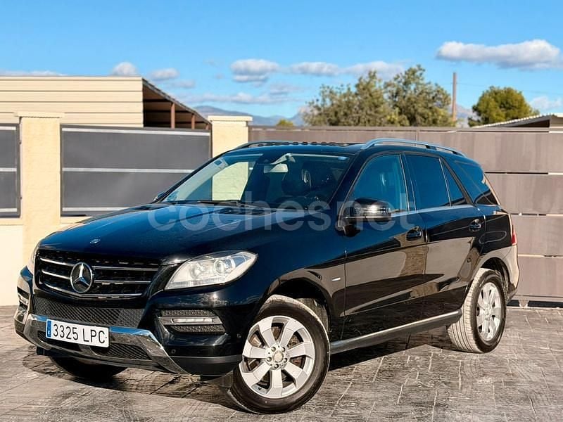 Negro Usado 2012 Mercedes ML250 SUV | 15.500 € (Buen precio) - Imagen 1/4