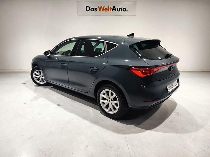 Azul Usado 2025 Seat Leon Style | 24.900 € (Un poco caro) - Imagen 1/4