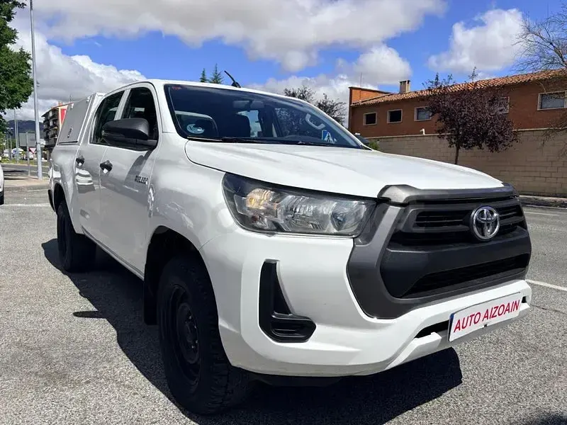 Usado Toyota HiLux 150 CV (110 kW) 2021 Blanco Pickup/Camioneta