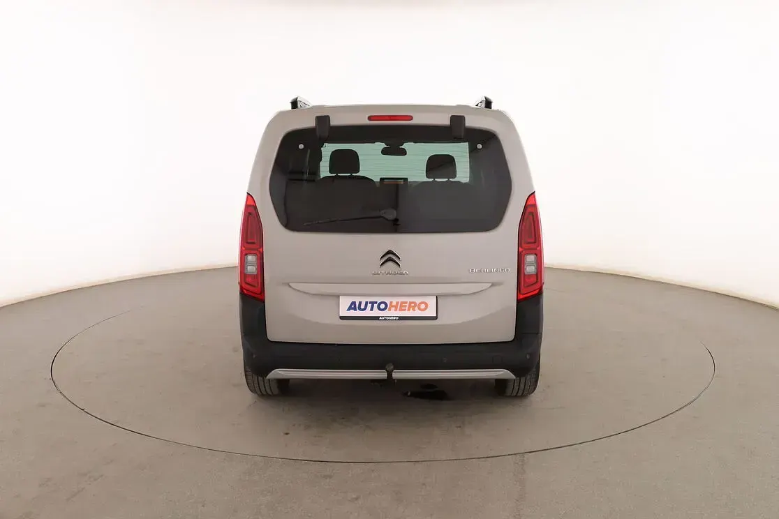Usado Citroën Berlingo Shine 131 CV (96 kW) 2019 Gris Monovolumen