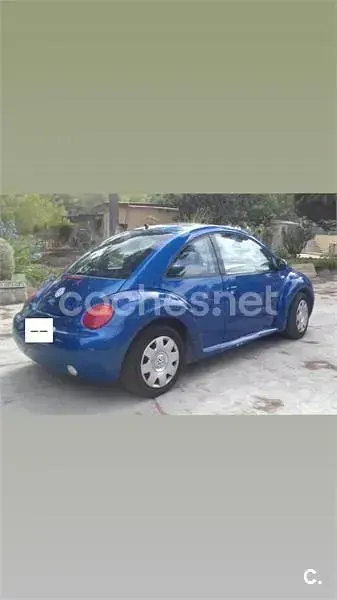 Usado VW New Beetle 102 CV (75 kW) 2002 Azul Utilitario