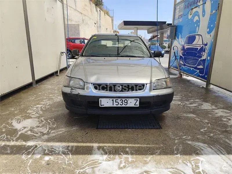 Usado Honda Civic 90 CV (66 kW) 1995 Gris / plata Berlina