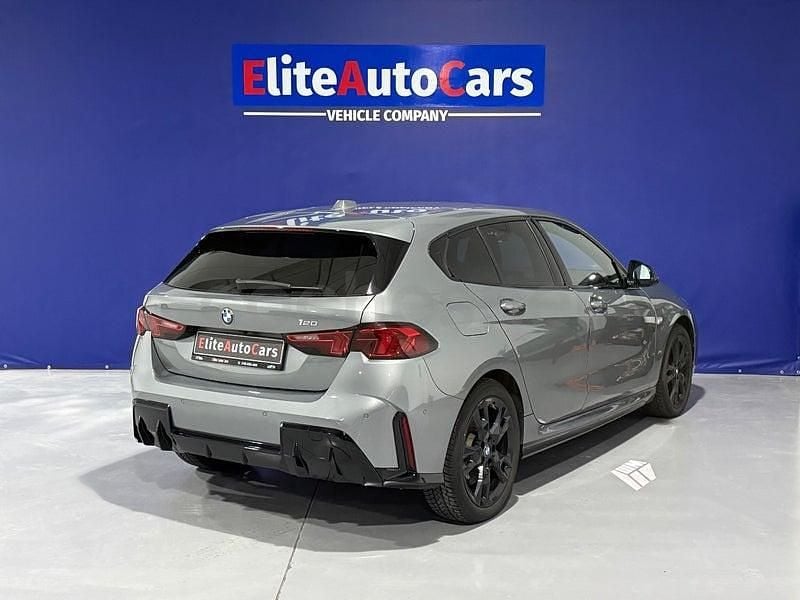 Usado BMW 120 Comfort Edition 170 CV (125 kW) 2025 Gris / plata Utilitario