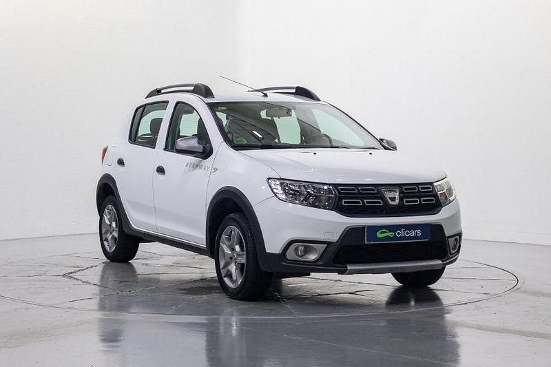Usado Dacia Sandero Stepway Ambiance 90 CV (66 kW) 2018 Blanco Berlina