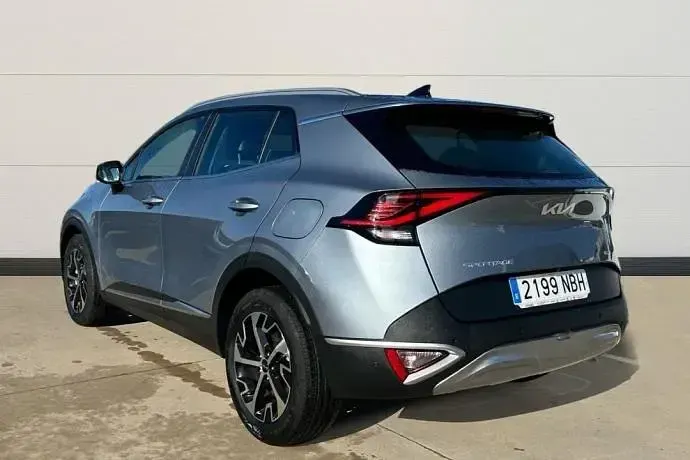 Usado Kia Sportage 218 CV (160 kW) 2025 Plateado SUV