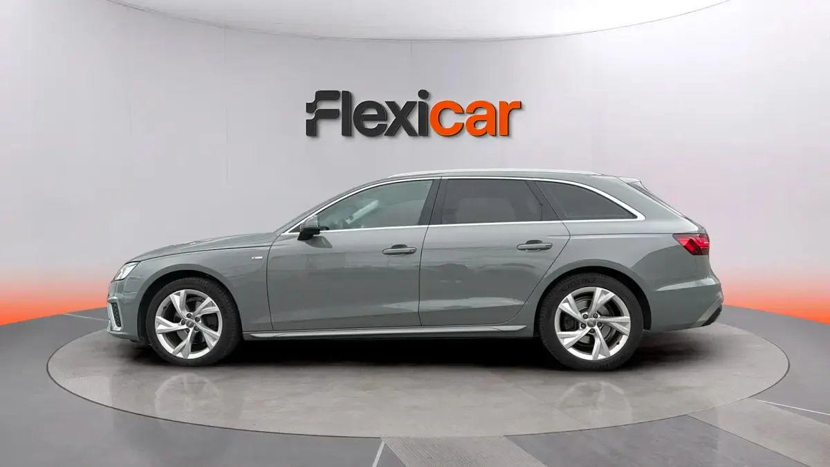 Usado Audi A4 S-Line 163 CV (119 kW) 2020 Gris Familiar