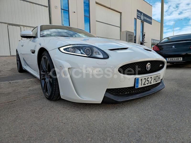 Usado Jaguar XK 550 CV (404 kW) 2011 Blanco Coupe