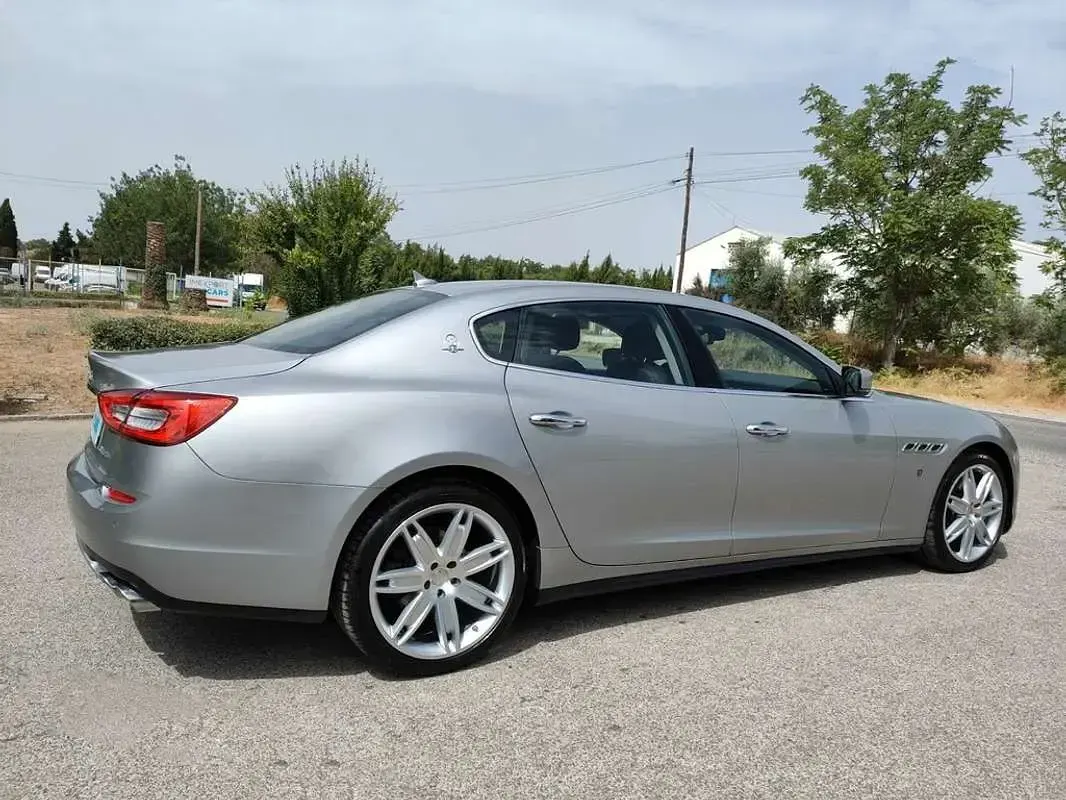 Usado Maserati Quattroporte 275 CV (202 kW) 2014 Gris Berlina