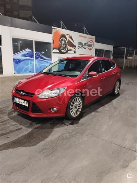 Rojo Usado 2011 Ford Focus Titanium Berlina | 6500 € (Buen precio) - Imagen 1/4