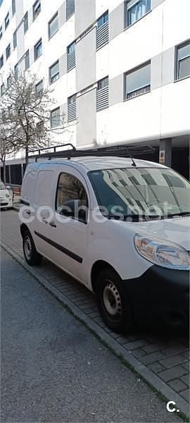 Usado Renault Kangoo 95 CV (69 kW) 2021 Blanco Monovolumen