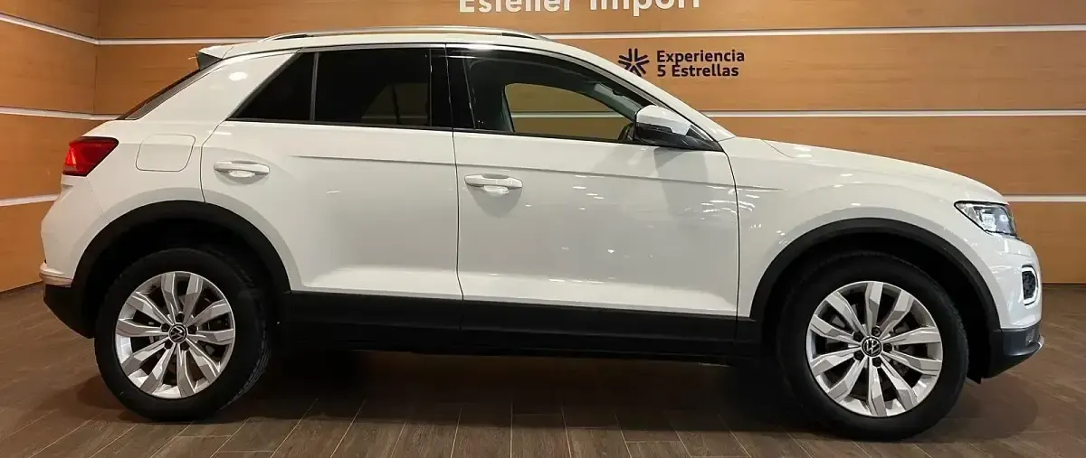 Usado VW T-Roc Advance 110 CV (80 kW) 2021 Blanco SUV