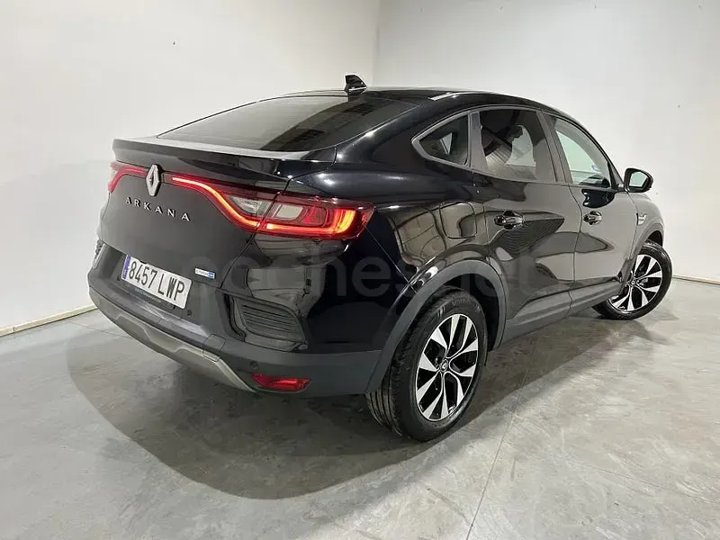 Usado Renault Arkana Intens 145 CV (106 kW) 2022 Negro SUV