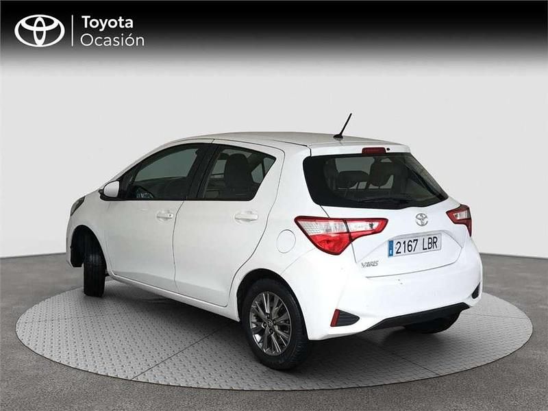 Usado Toyota Yaris Active 69 CV (50 kW) 2019 Monovolumen