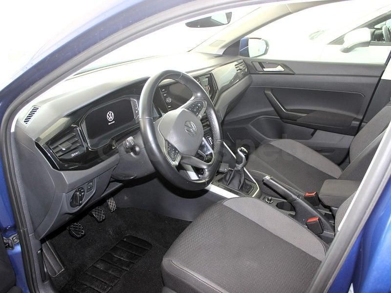Usado VW Polo Life 95 CV (69 kW) 2022 Azul Berlina
