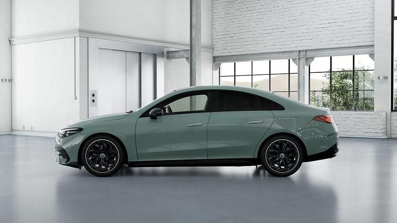 Nuevo Mercedes CLA 250+ 200 kW (272 CV) 2026 Verde Berlina
