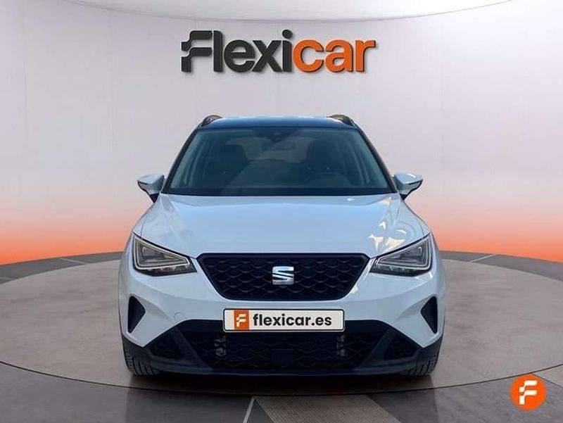 Usado Seat Arona Style 110 CV (80 kW) 2022 Blanco SUV