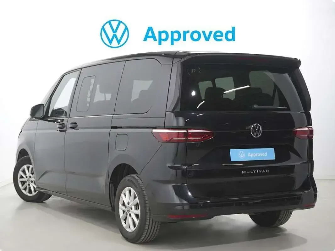 Usado VW Multivan 150 CV (110 kW) 2025 Negro Monovolumen