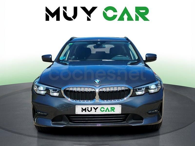 Usado BMW 318 150 CV (110 kW) 2019 Gris / plata Familiar