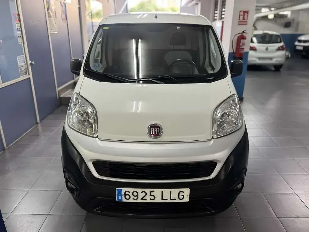 Usado Fiat Fiorino 80 CV (58 kW) 2020 Blanco Monovolumen
