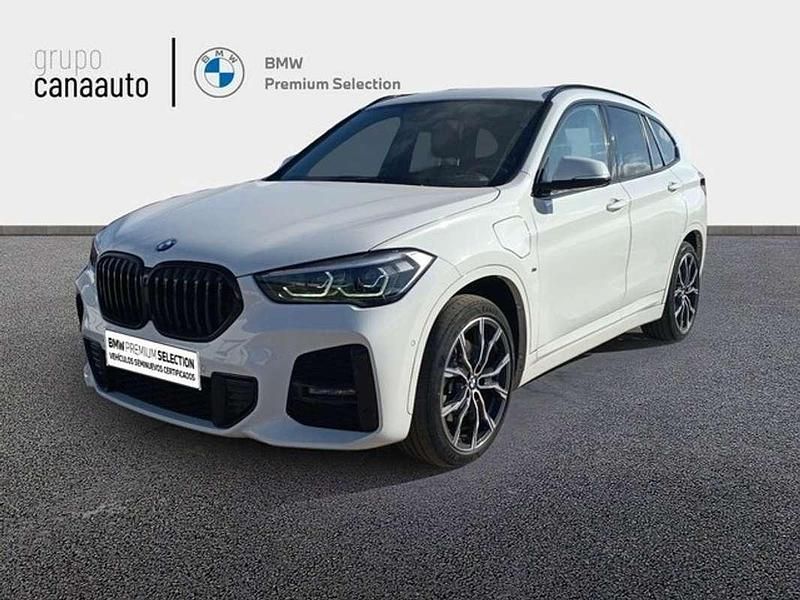 Blanco Usado 2021 BMW X1 Comfort Edition SUV | 27.900 € (Un poco caro) - Imagen 1/4